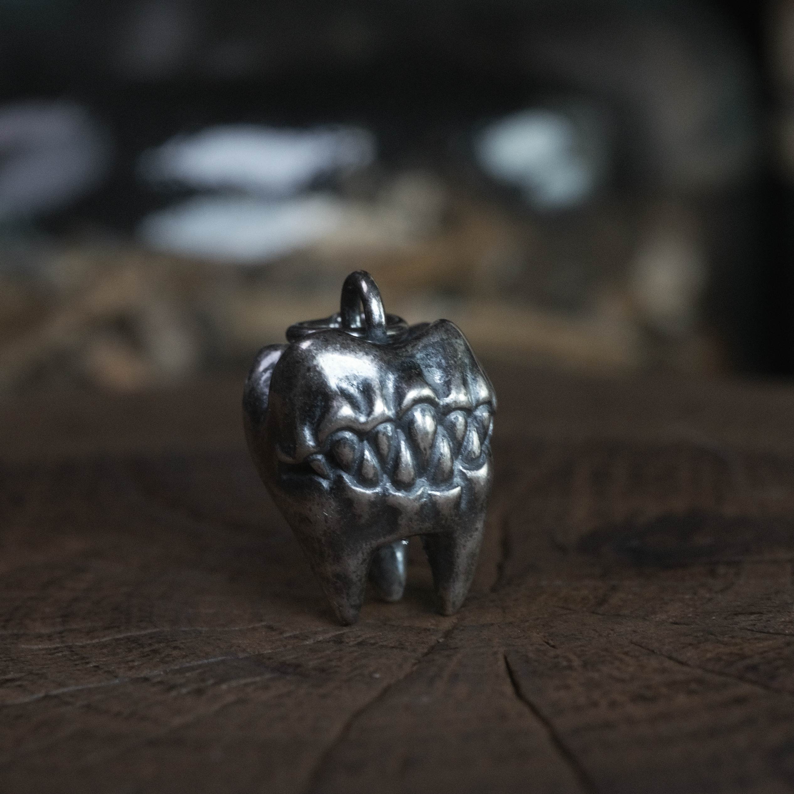 Silver Savage Bite ¡¤ Earrings
