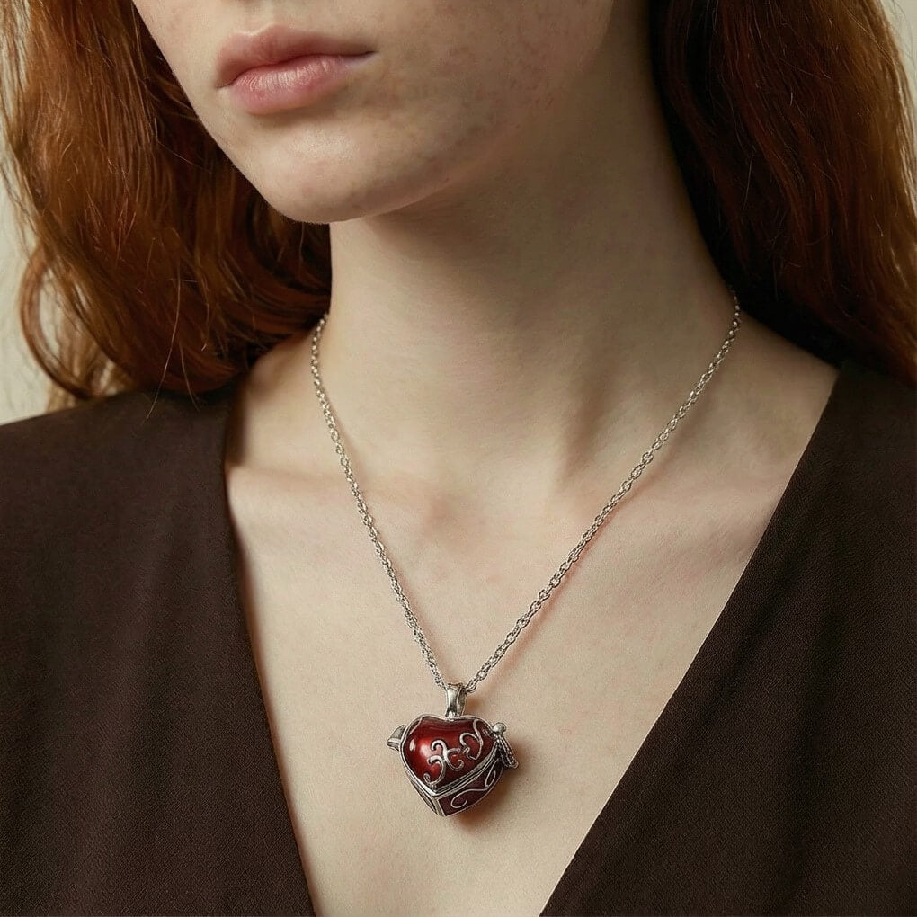 The Gaze ¡¤ Devotion Locket