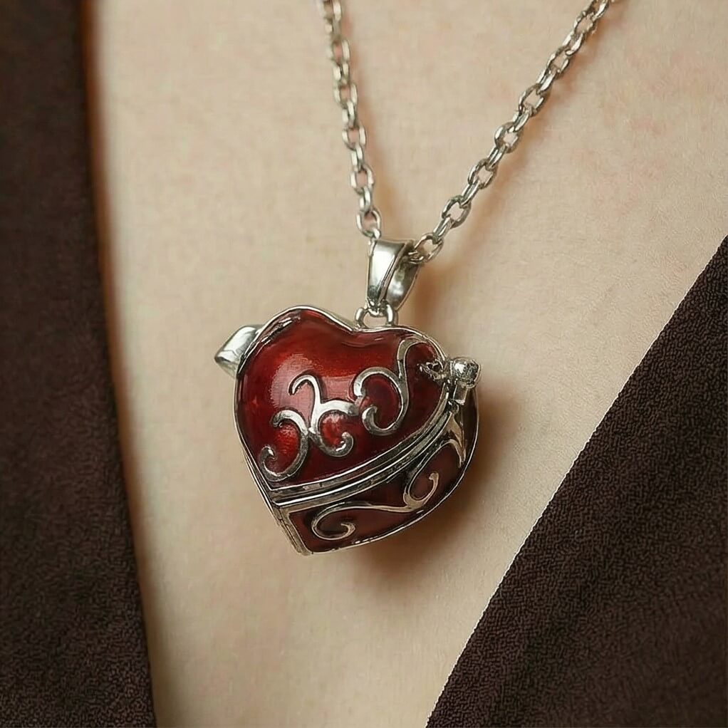 The Gaze ¡¤ Devotion Locket