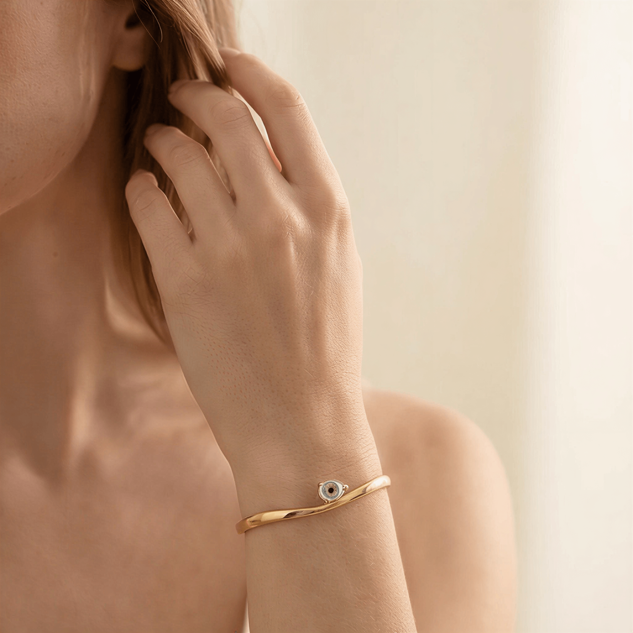 Sightline Bangle - Gold