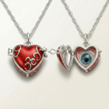 The Gaze ¡¤ Devotion Locket
